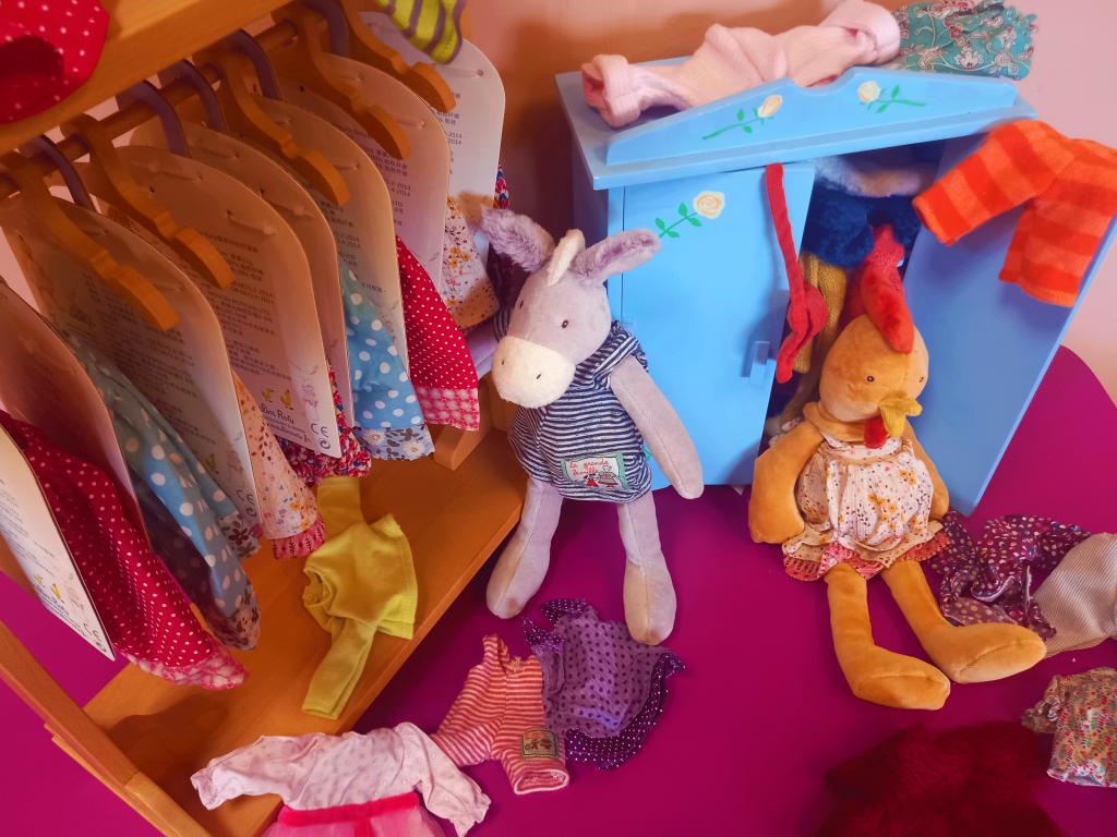 habits peluches