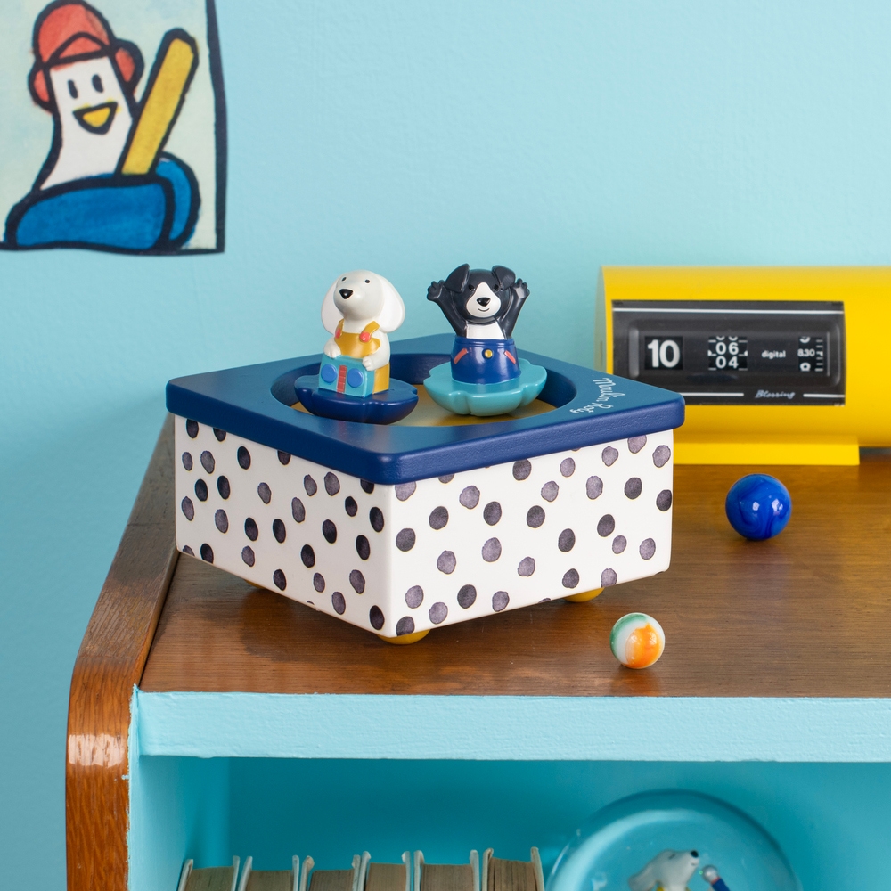 Boite a musique Puce  Pilou Moulin Roty