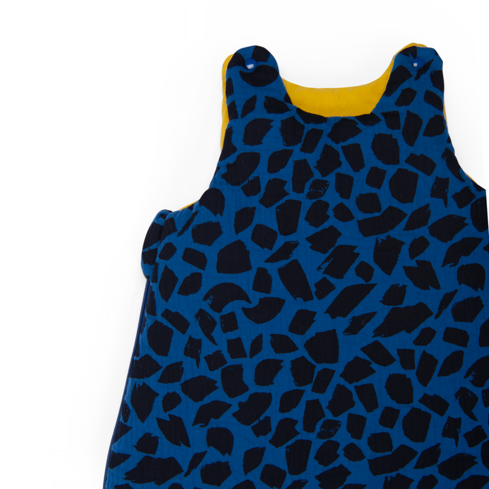 Gigoteuse bleu 70 cm Puce  Pilou Moulin Roty