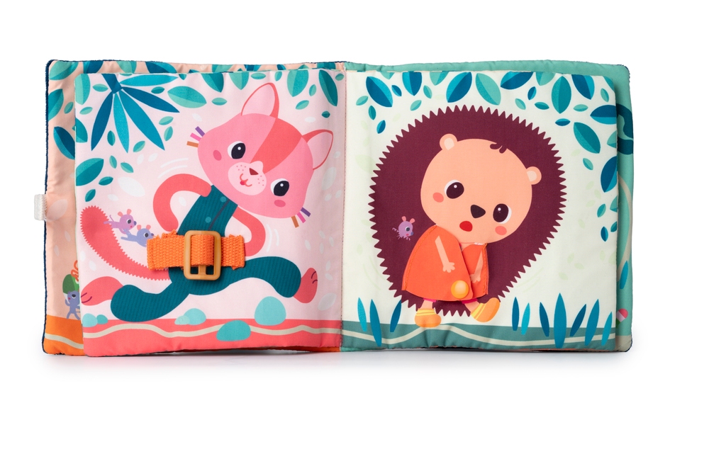 Livre tissu j'apprends a m'habiller Jules Lilliputiens