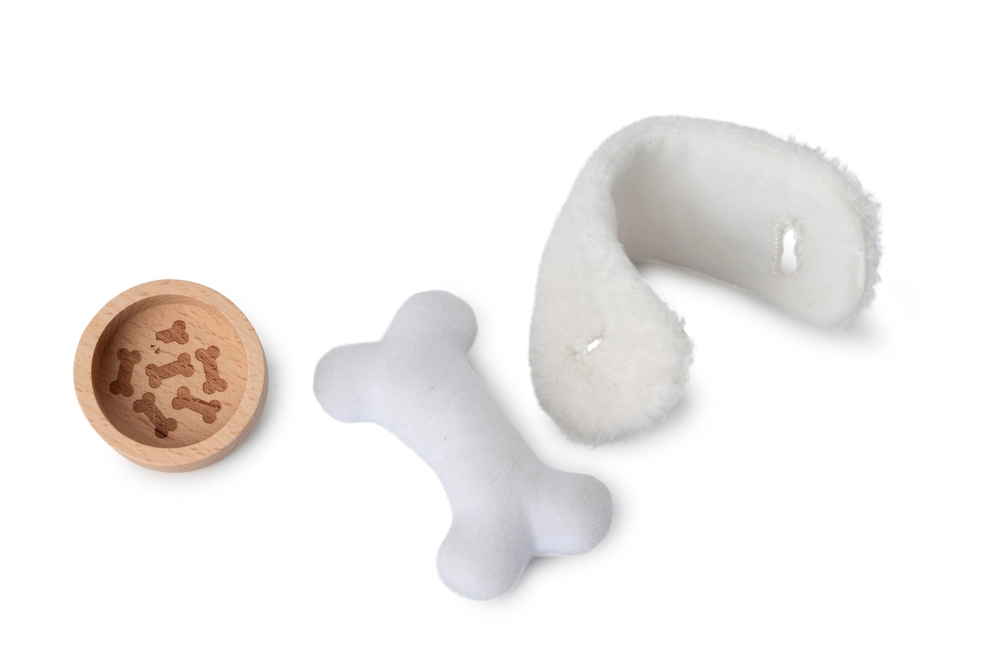 Peluche Jules le chien et son panier Lilliputiens