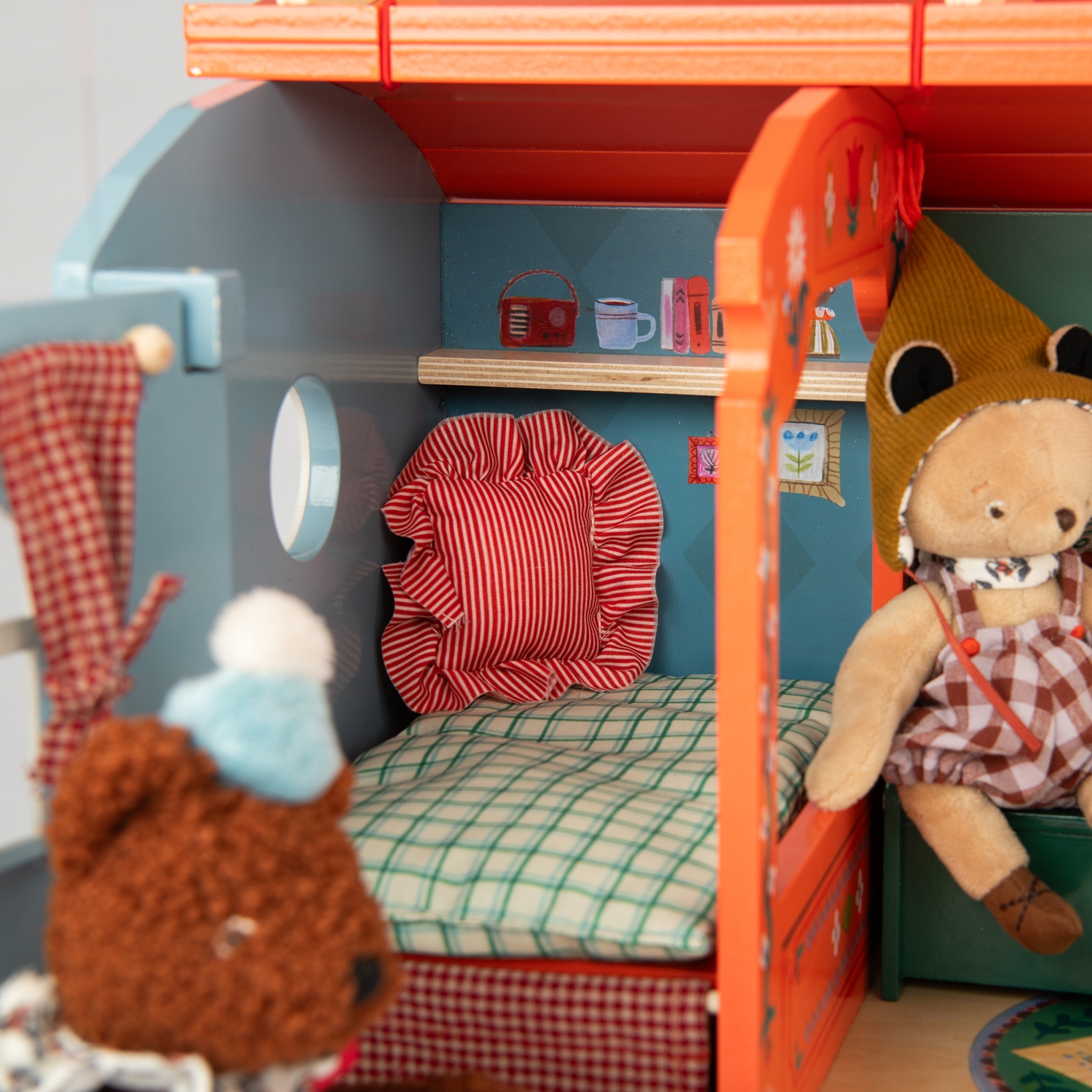 Roulotte en bois Les Minouchkas Moulin Roty