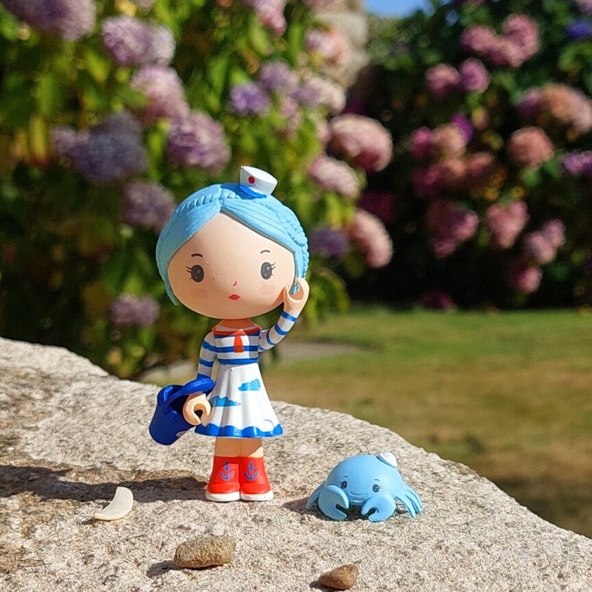 Figurine Marinette  scouic Tinyly Djeco